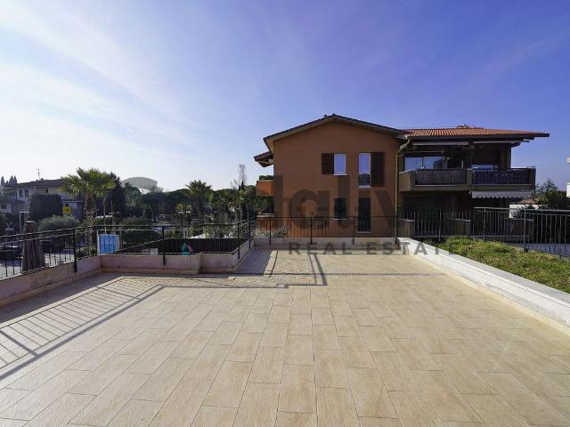 Appartamento in vendita di 285 m² in Via Colombare, 151