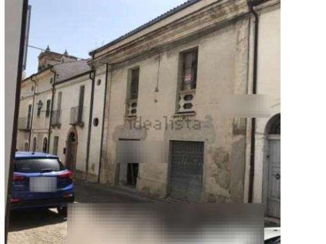 Appartamento in vendita di 287 m² in Via Roma