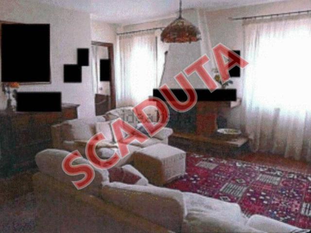 Appartamento in vendita di 287 m² in Via Tombine