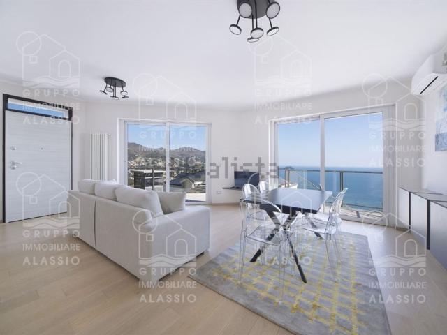 Appartamento in vendita di 288 m² in Via Luigi Borri