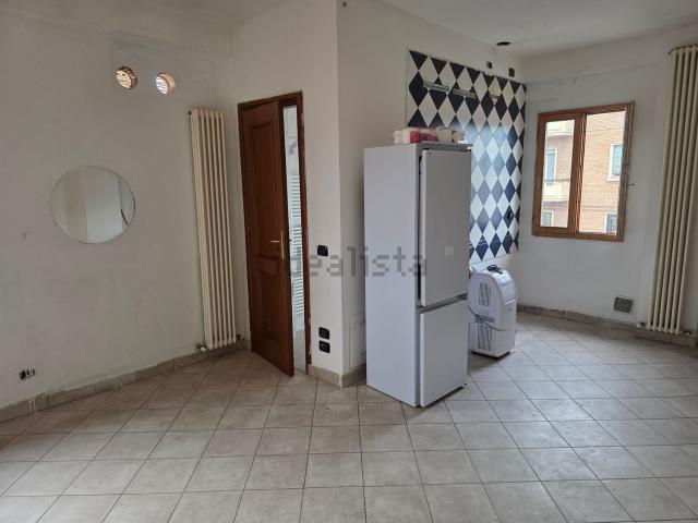 Appartamento in vendita di 28 m² in Via Emilia Ponente, 264