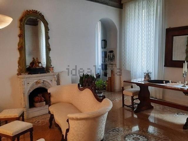 Appartamento in vendita di 290 m²