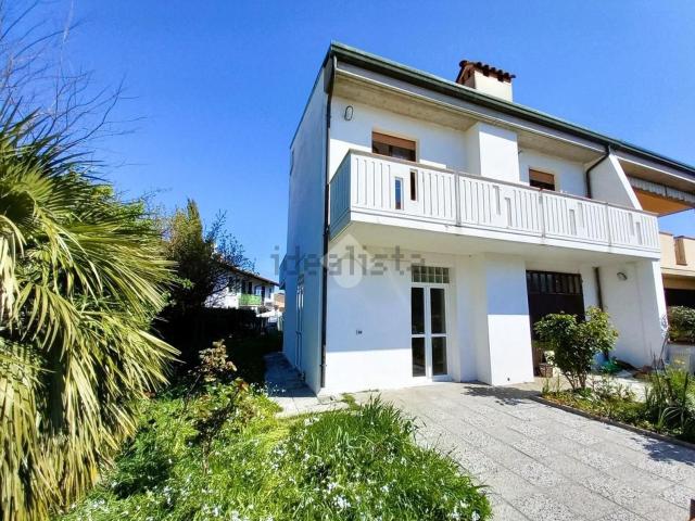 Appartamento in vendita di 290 m² in Via Cairoli, 18