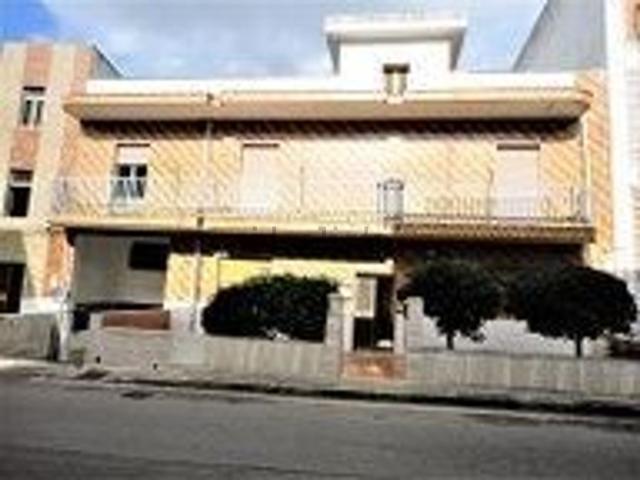 Appartamento in vendita di 290 m² in Via Grottaglie, 12