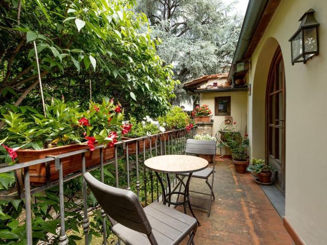 Appartamento in vendita di 290 m² in Via dell&apos Arancio