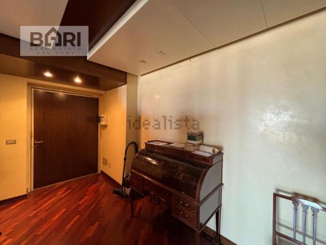 Appartamento in vendita di 290 m² in Via Montereale