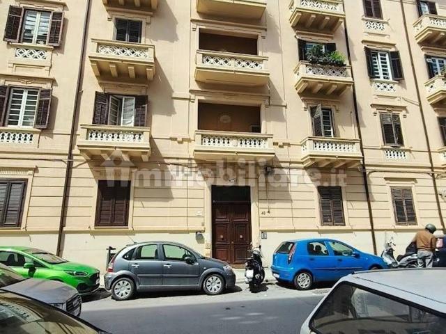 Appartamento in vendita di 290 m² in Via N. Morello, 40