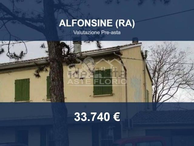 Appartamento in vendita di 290 m² in Via Reale Lavezzola, 24