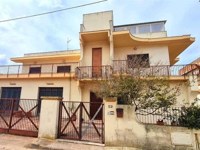 Appartamento in vendita di 290 m² in Via Torino, 216