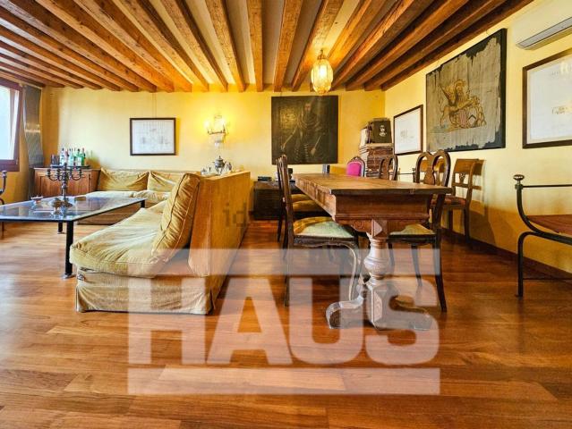 Appartamento in vendita di 291 m²