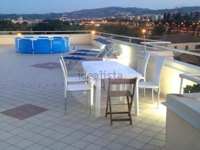 Appartamento in vendita di 292 m² in Via Fratelli Salerno, 11