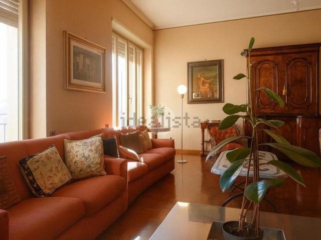 Appartamento in vendita di 294 m² in Largo Elia Rossi Passavanti, 1
