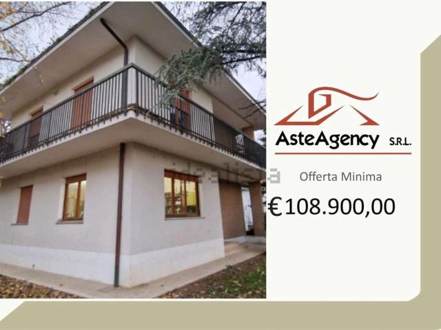 Appartamento in vendita di 295 m² in Via Trieste, 2
