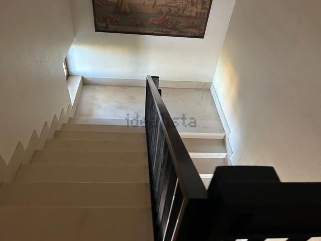 Appartamento in vendita di 296 m² in Via Molara