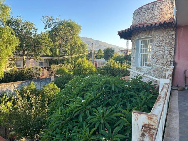 Appartamento in vendita di 296 m² in Via Molara