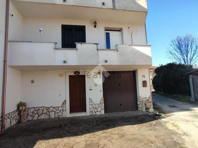 Appartamento in vendita di 297 m² in Via Roma, 27