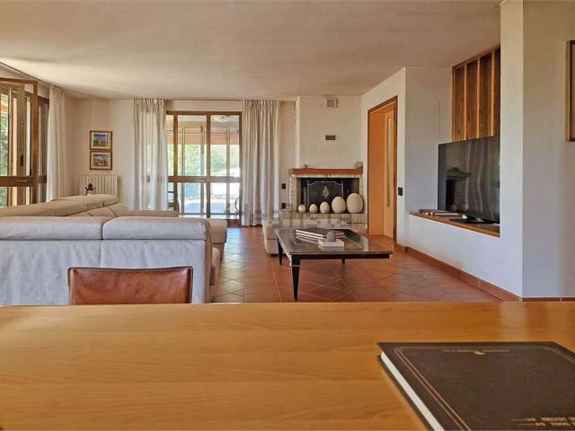 Appartamento in vendita di 299 m²
