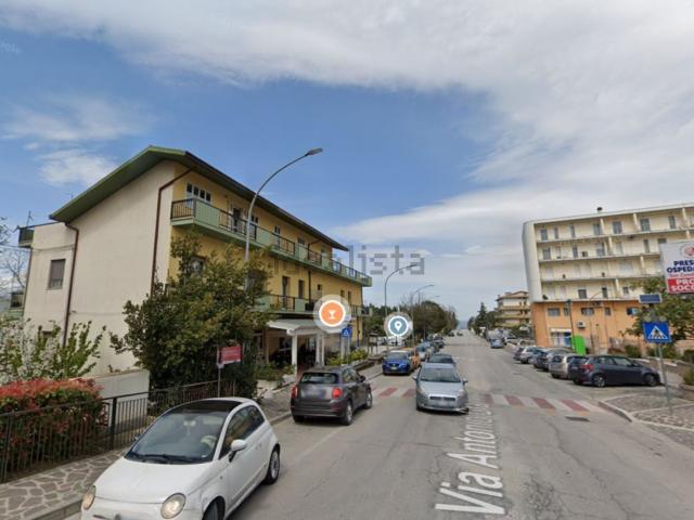 Appartamento in vendita di 299 m² in Via Antonio Gramsci