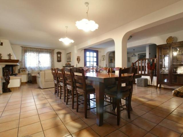 Appartamento in vendita di 299 m² in Via Argine di Mezzo