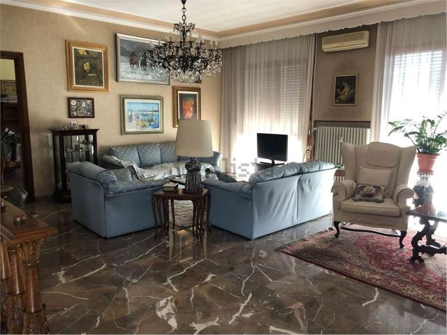 Appartamento in vendita di 300 m²