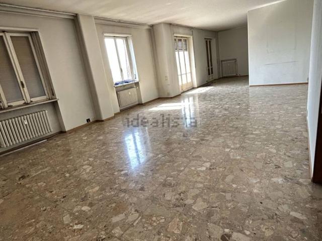 Appartamento in vendita di 300 m²