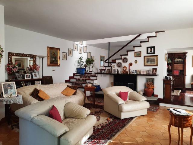 Appartamento in vendita di 300 m²