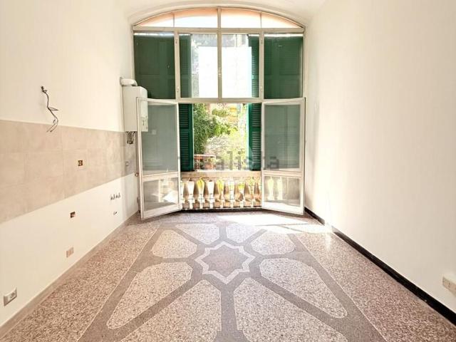 Appartamento in vendita di 300 m² in Via Caffaro