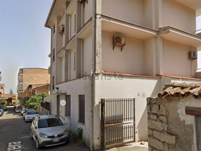 Appartamento in vendita di 300 m² in Via Caprera