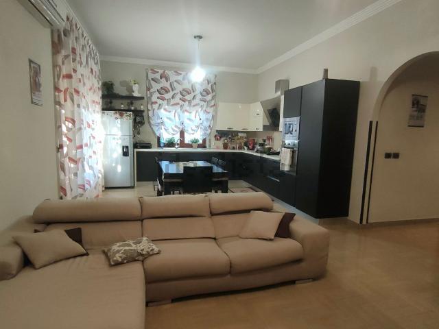 Appartamento in vendita di 300 m² in Via Abate Sant&apos Elia, 26