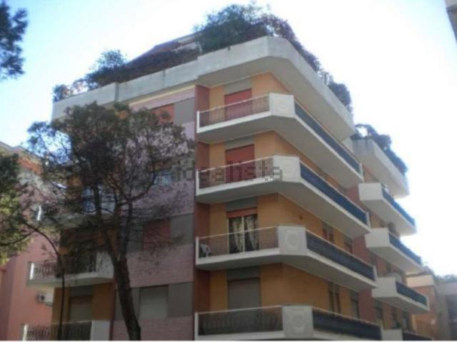 Appartamento in vendita di 300 m² in Via Benedetto Croce