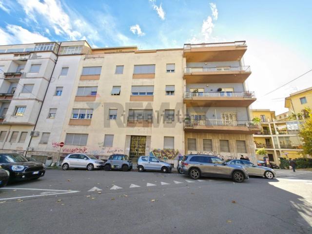 Appartamento in vendita di 300 m² in Via Brenta, 45