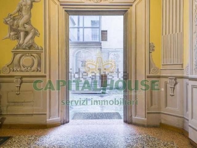 Appartamento in vendita di 300 m² in Via Galliera