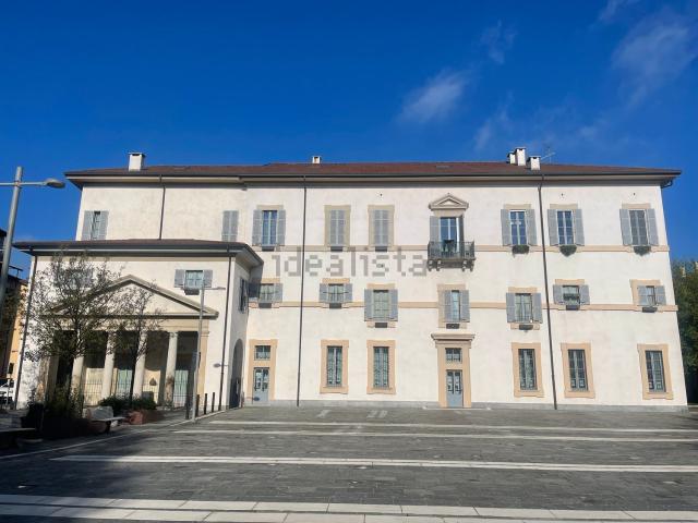 Appartamento in vendita di 300 m² in Via della Filanda