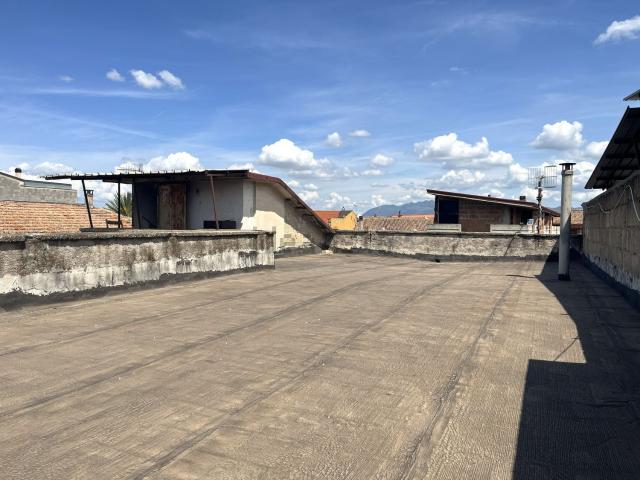 Appartamento in vendita di 300 m² in Via Farias