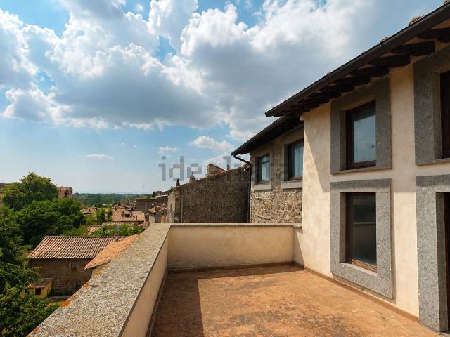 Appartamento in vendita di 300 m² in Via Incontro, 12