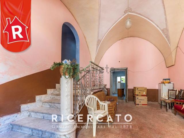 Appartamento in vendita di 300 m² in Via Mercato