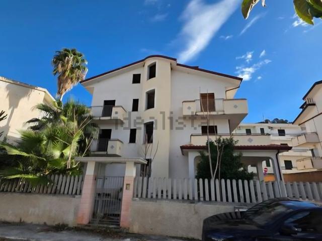 Appartamento in vendita di 300 m² in Via San Filippo