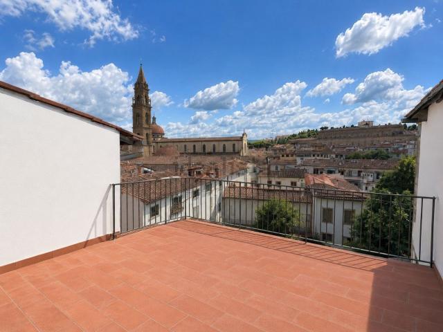 Appartamento in vendita di 300 m² in Via Sant&apos Agostino, 8