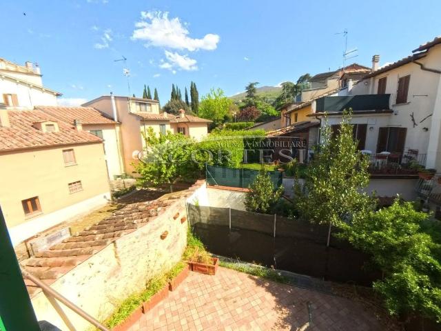 Appartamento in vendita di 300 m² in Via Santa Caterina, 88