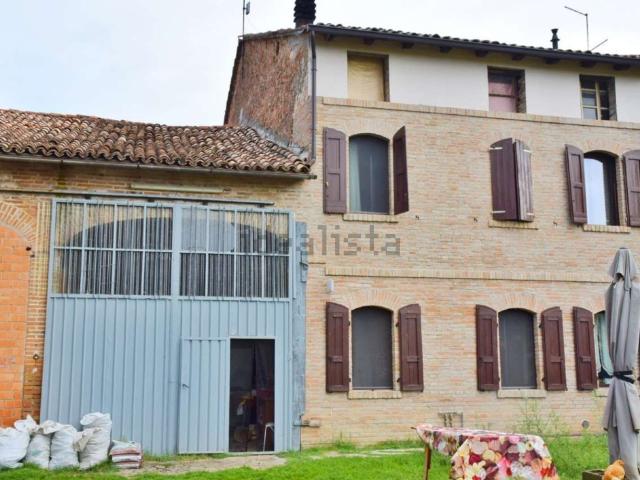 Appartamento in vendita di 300 m² in Via Paralupa