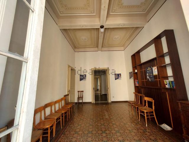 Appartamento in vendita di 300 m² in Via Principe Umberto, 210