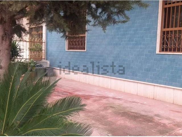Appartamento in vendita di 300 m² in Via Rudiae, 18