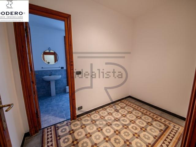 Appartamento in vendita di 300 m² in Viale dei Pini