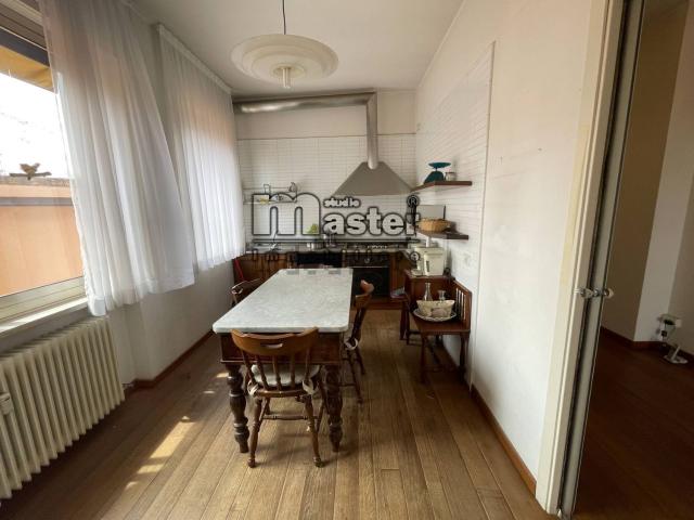 Appartamento in vendita di 300 m² in Piazza Santa Maria Maggiore, 10