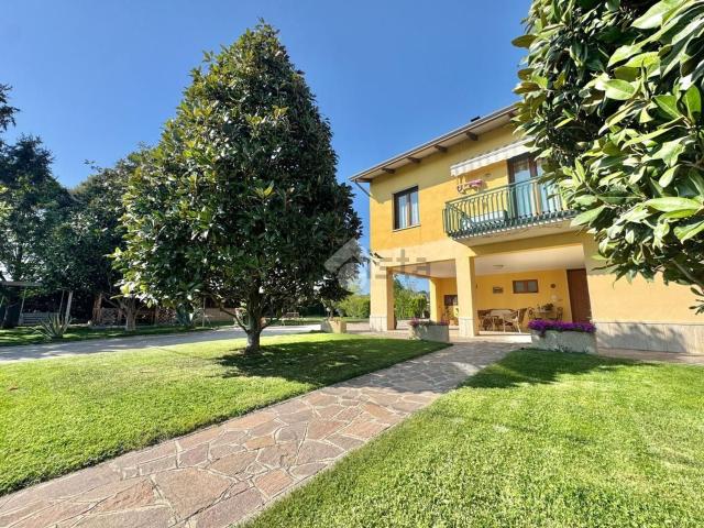 Appartamento in vendita di 300 m² in Strada Ginestrella Muleti