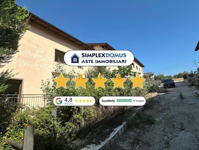 Appartamento in vendita di 3010 m² in Viale Senatore Nicola Vaccaro
