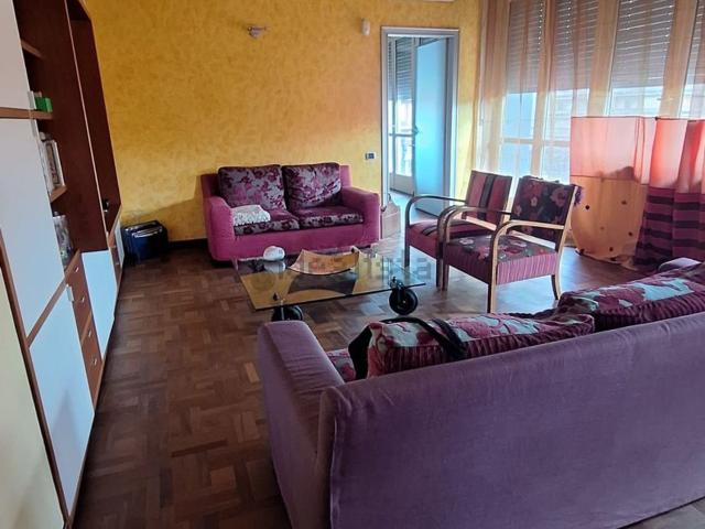 Appartamento in vendita di 301 m² in Corso IV Novembre