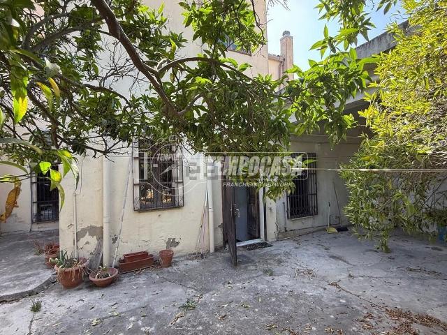 Appartamento in vendita di 303 m² in Via Manzoni, 115