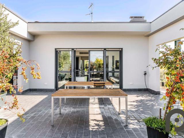 Appartamento in vendita di 305 m² in Via Morimondo
