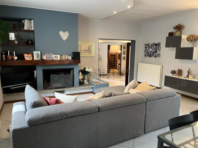Appartamento in vendita di 307 m² in Via della Conciliazione, 38